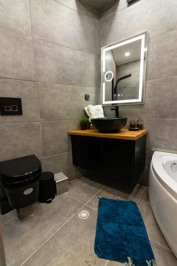 Apartment Double Romantic